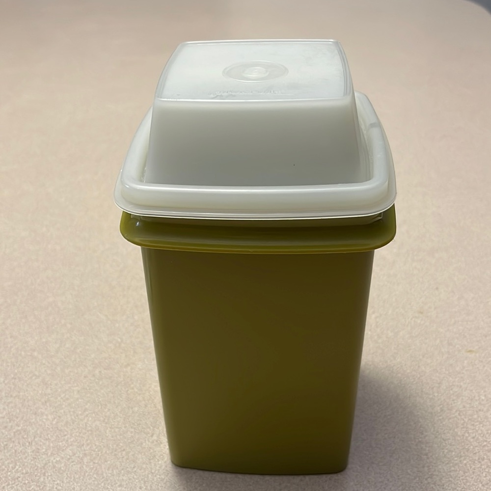 Tupperware Vintage Pick A Deli 1 Quart Pickle Keeper Avocado Green 3 Pc1340-9
